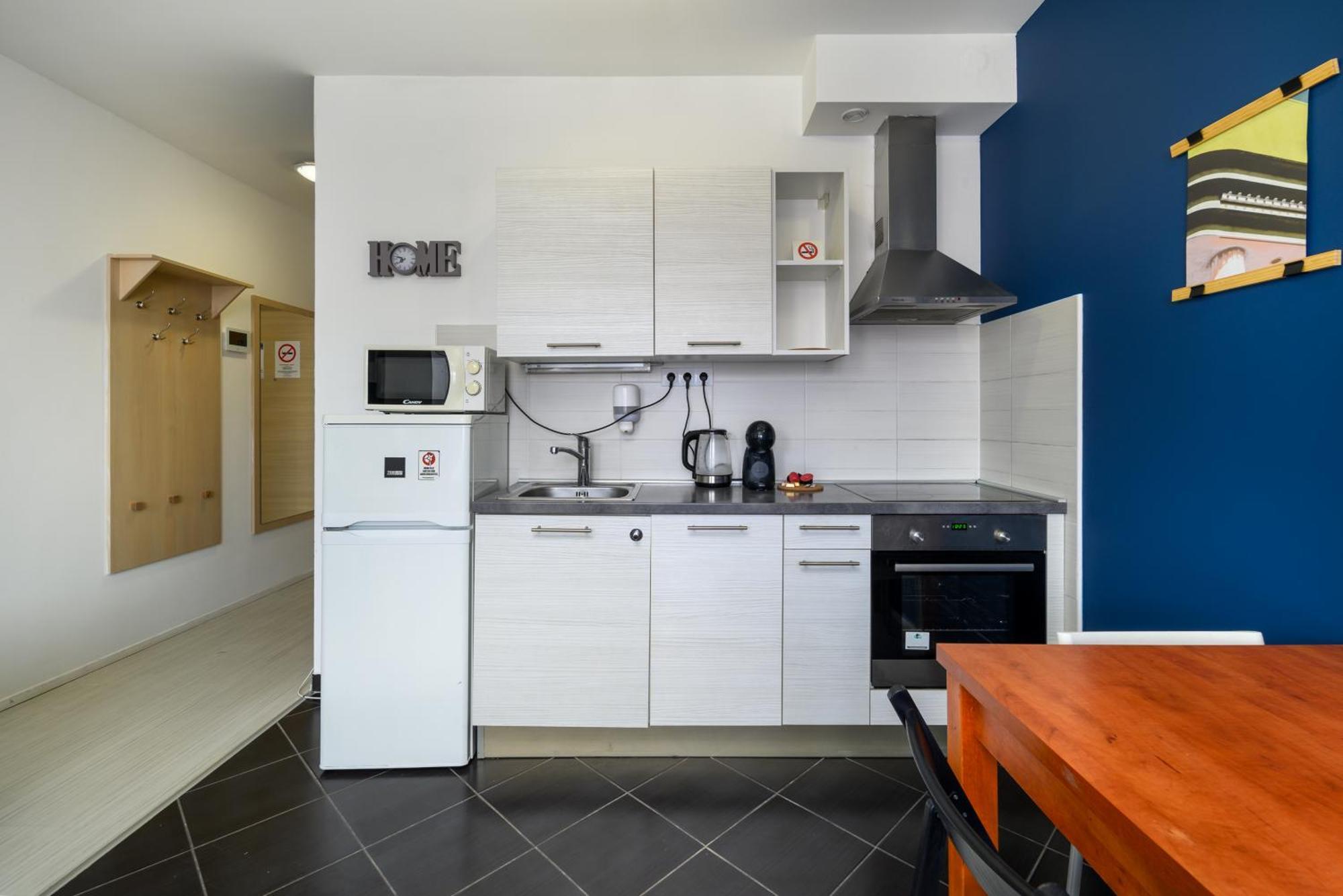 Sun Resort Residential Suite-Free Parking Garage Same Building Budapest Ngoại thất bức ảnh