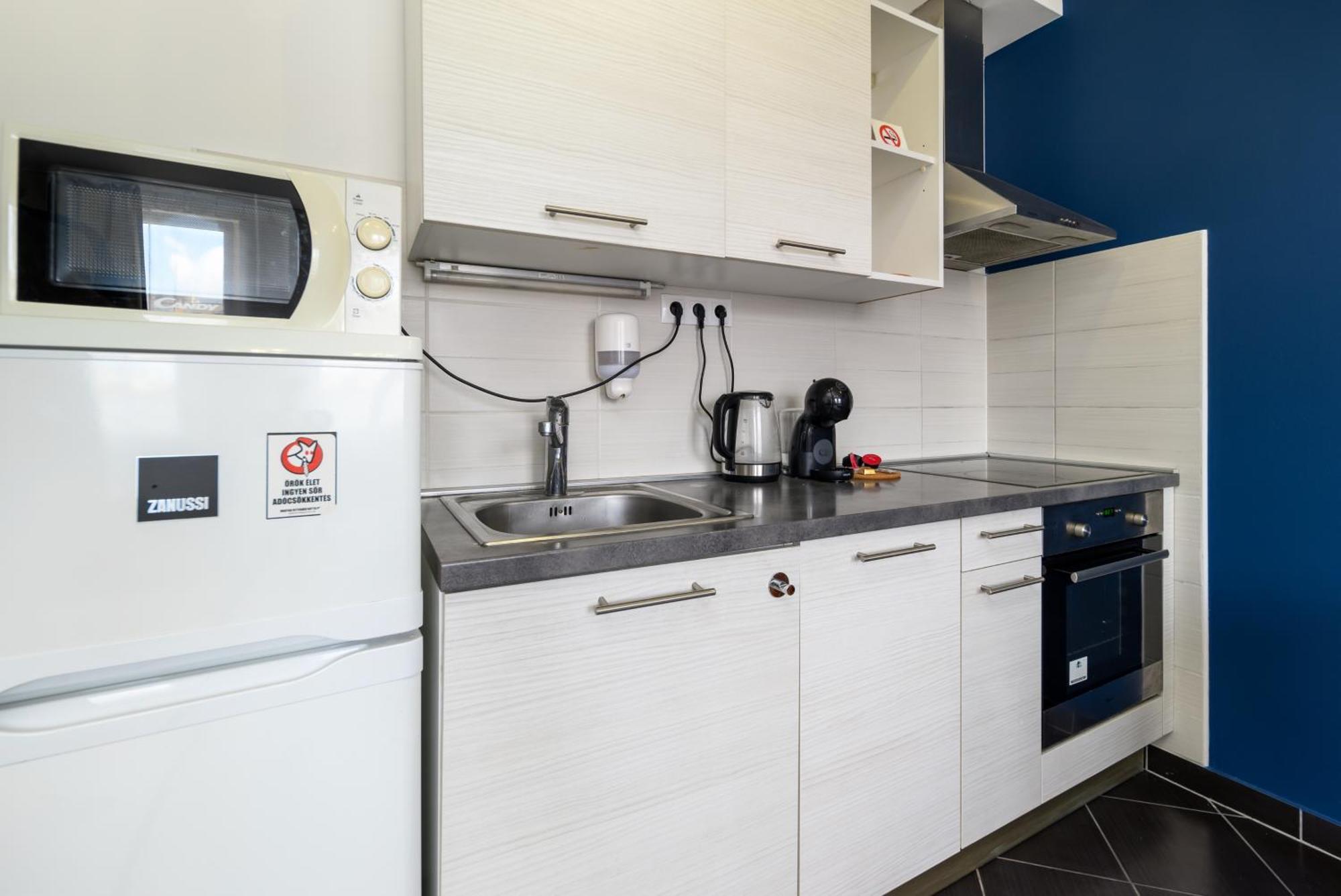 Sun Resort Residential Suite-Free Parking Garage Same Building Budapest Ngoại thất bức ảnh